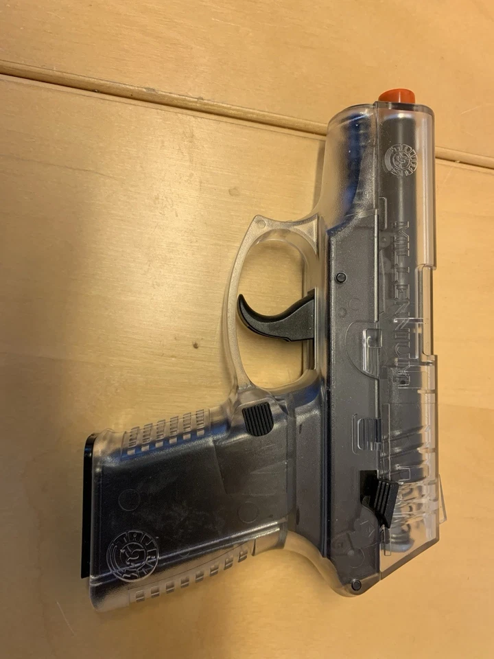 Pistola de Airsoft Taurus Millennium PT-111 ¡Revista Plus!  ¡La primavera funciona muy bien! L@@K! Foto 3 de 4