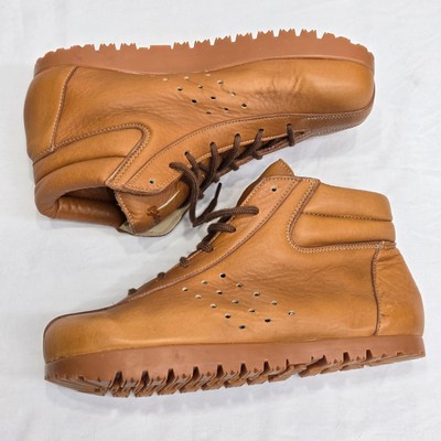 Roots Vintage Negative Heel Leather Boots Tan Made in Canada  display picture 1