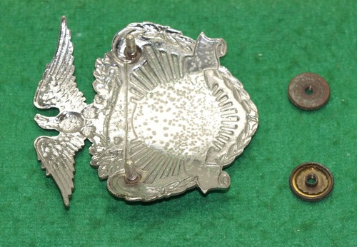 Vintage Obsolete Special Officer Curved Cap Badge Shield w/ Eagle & Screw Clasps - Picture 3 of 5