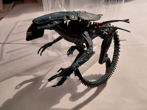 Hallmark Keepsakes Alien Queen Christmas ornament Boxed 3.25" x 2.75" Detailed.