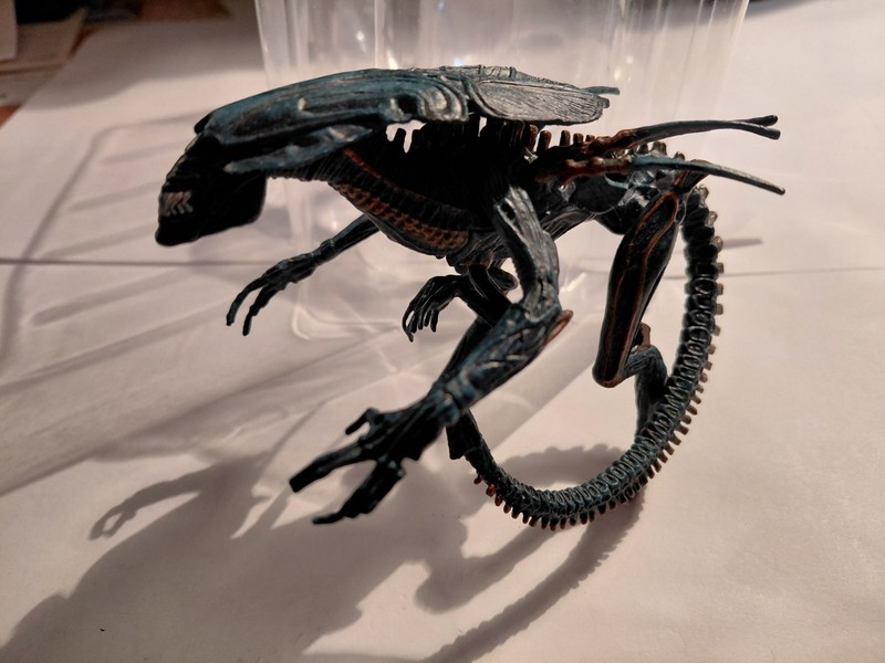 Hallmark Keepsakes Alien Queen Christmas ornament Boxed 3.25" x 2.75" Detailed.