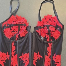 Coquette Overbust Corset Black/Red Floral Lace Lace-Up Adjustable Straps L/G