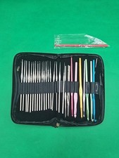 29 Piece Crochet Hook Set Assorted Sizes Mixed Colors Boye  Susan Bates W Case
