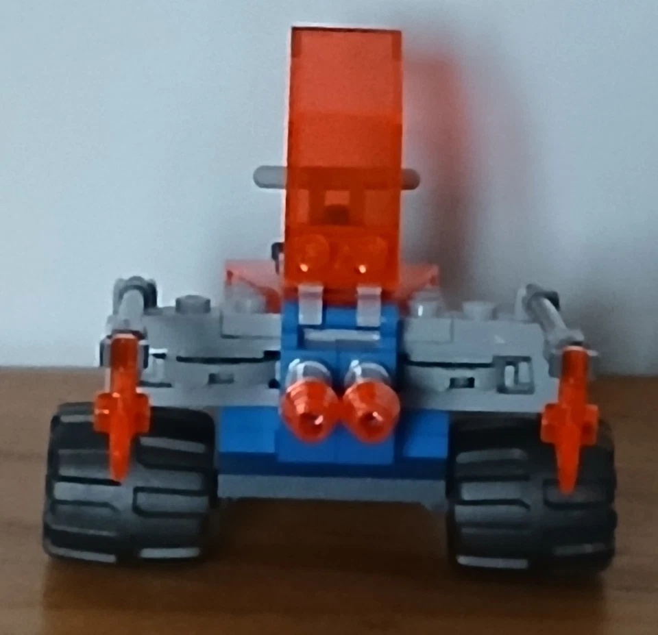 Lego NEXO KNIGHTS Ref : 70310 - Pistolet de Combat Knighton - (Complet) - Photo 4/4