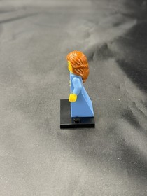 LEGO Castle Kingdoms Peasant Maiden Minifigure Cas490 7189 Mill Raid