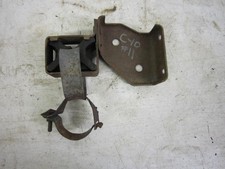73-87 Chevy Gmc Middle Exhaust Tailpipe Hanger Bracket From 81-87 Gm Trucks 11