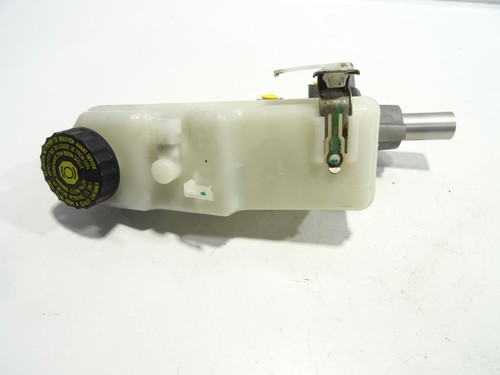 HOOFDREMCILINDER Toyota Auris (E15) Hatchback 1.4 D-4D-F 16V (1NDTV) 4720109510 - Afbeelding 2 van 6