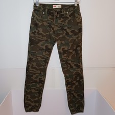 Levi's Pull On Camo Jogger Pants Boys Size 14R Green 27X27 Stretch Twill