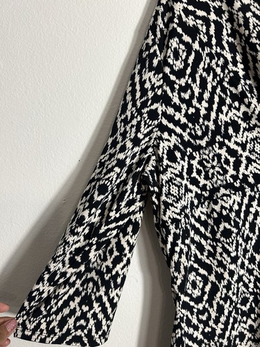 Liz & Co Women’s 3X Black White Faux Wrap 3/4 Sleeve Stretch Blouse NWT - Picture 6 of 10