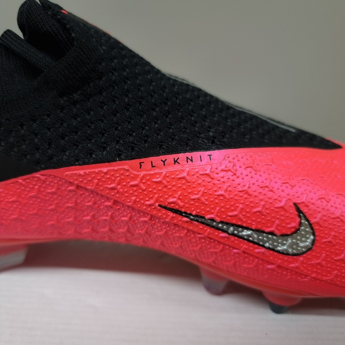 ナイキ　ファントム　VSN 2 エリート　DF SG-PRO NIKE ファントムVSN2エリートDF SG-PRO ナイキ ファントム VSN 2