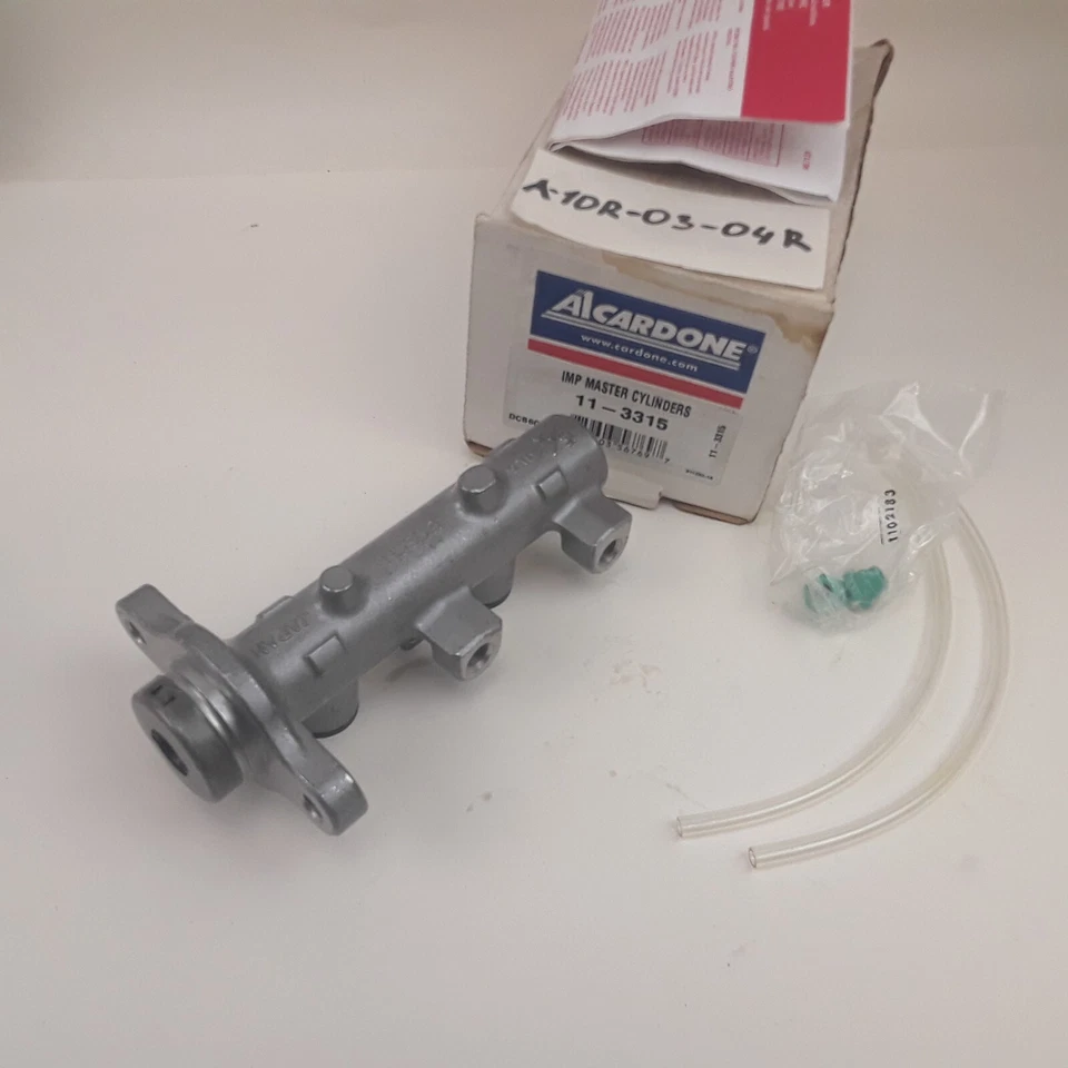 Cilindro maestro de freno de aluminio Cardone 11-3315 para Chevrolet Suzuki 2004-2007 Foto 3 de 4