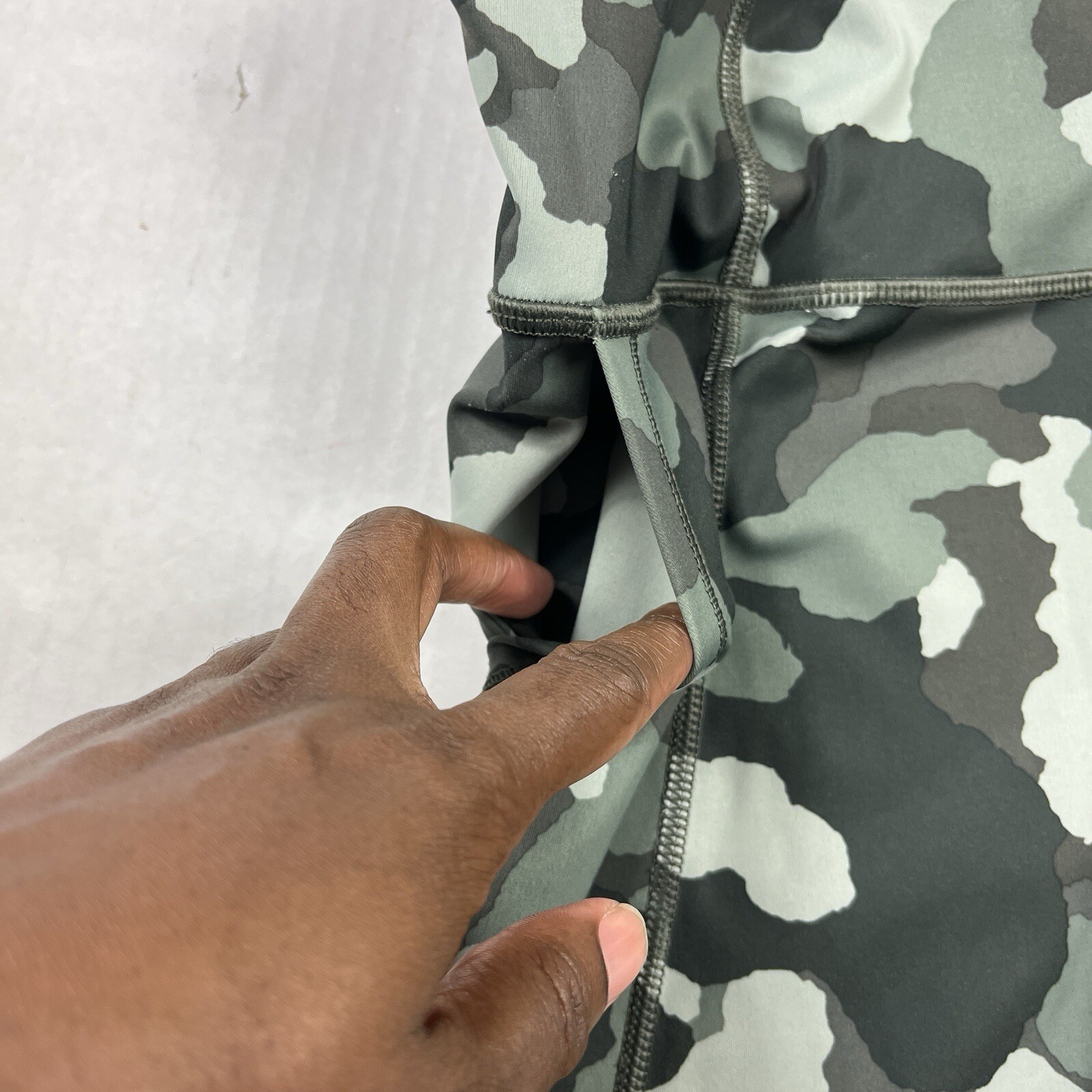 Athleta SuperSonic Camo Performance Leggings 7/8 … - image 9