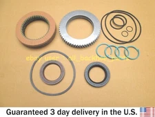 JCB BACKHOE - TRANSMISSION REBUILD KIT WITH PLATES & SEALS (331/16516 331/16520)