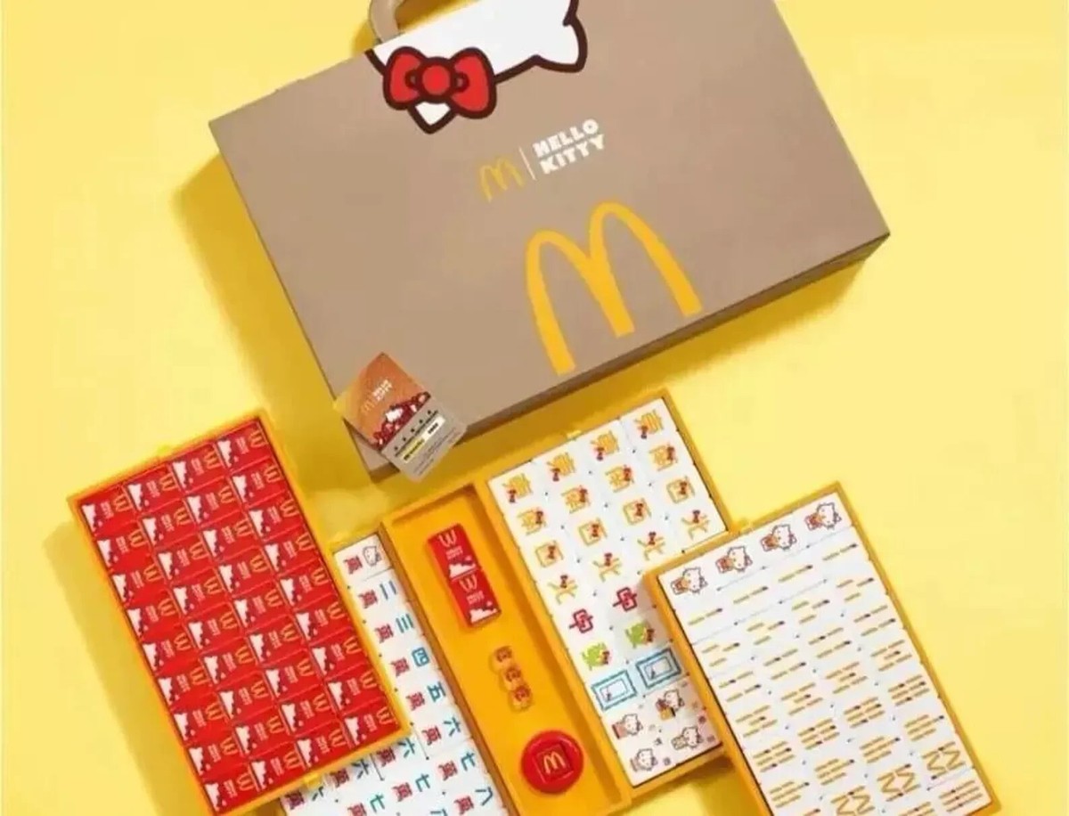 Sanrio Hello Kitty Mahjong gift Set McDonalds Hong Kong 2024