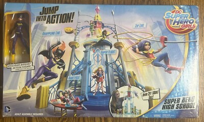 DC Super Hero Girls ''JUMP INTO ACTION'' With EXCLUSIVE ''BAT GIRL'' FIGURE (NIB)