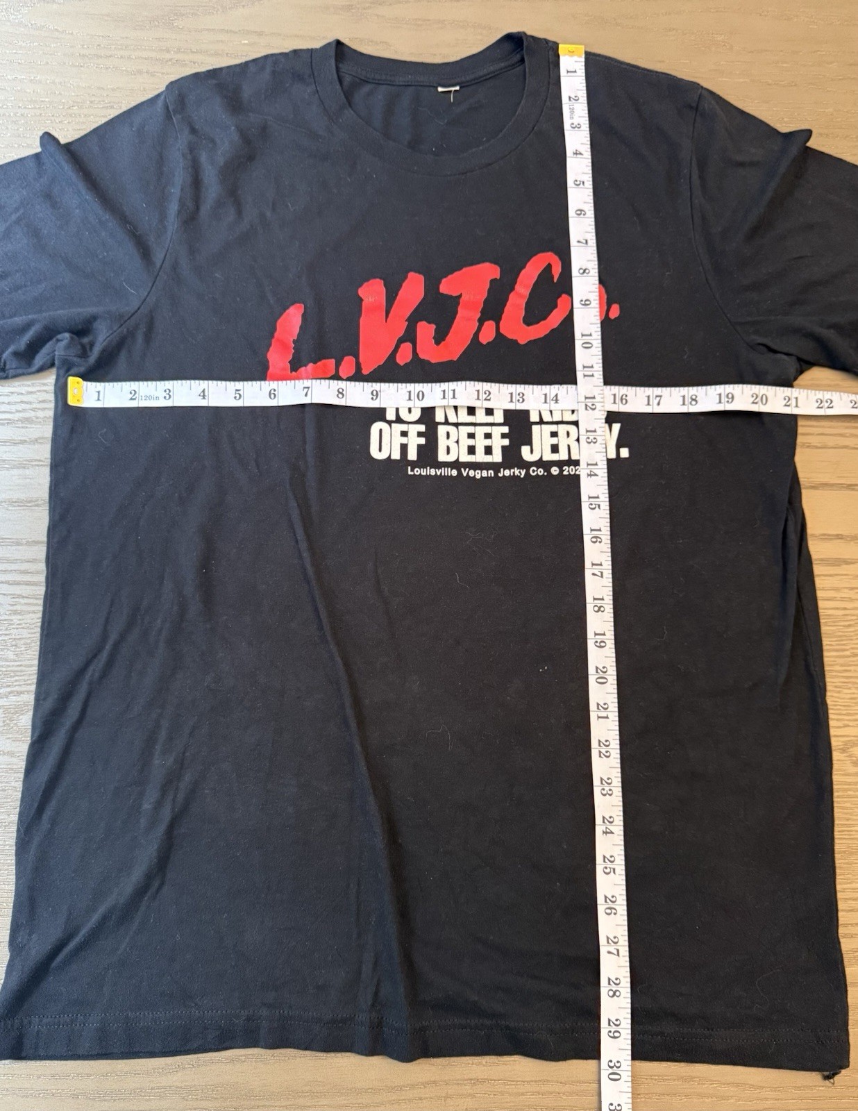 ALTRA L.V.J.Co. T shirt parodia vegana a scatti per bambini To Keep Off Beef taglia Large