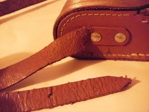 VINTAGE USA ROHLIK LEATHER CASE FITS FOLDING TOWER CAMERA 6.75" X 4" X 1.50"BRW - Picture 10 of 11
