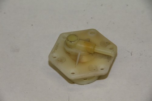 08/15 BMW K1200S K 1200 S R K12S 04-08 Entlüftung Ventil Deckel Kraftstoffpumpe