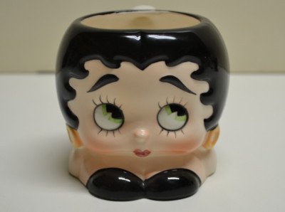 Vintage 1981 Vandor Hand Painted Ceramic Cup of BETTY BOOP, Made in Japan