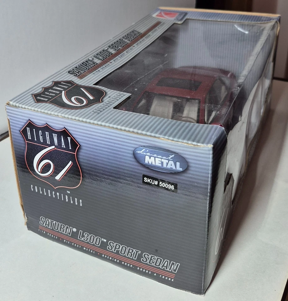 2003 Saturn L300 Sedan Highway 61 Diecast 1:18 Car - Red - Image 4 of 4