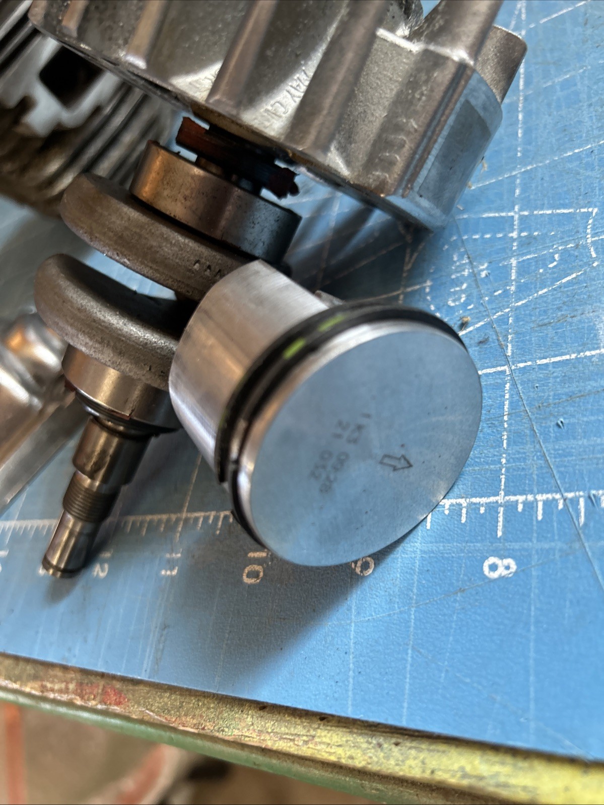 OEM Stihl MS 250 ENGINE clean piston!!! was In a Fire Just Ran 3 Times