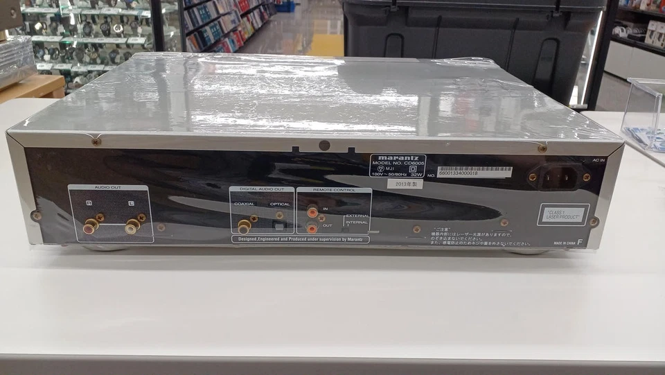 Marantz CD6005 CD Player Good Condition from Japan w/Remote - Image 3 of 4