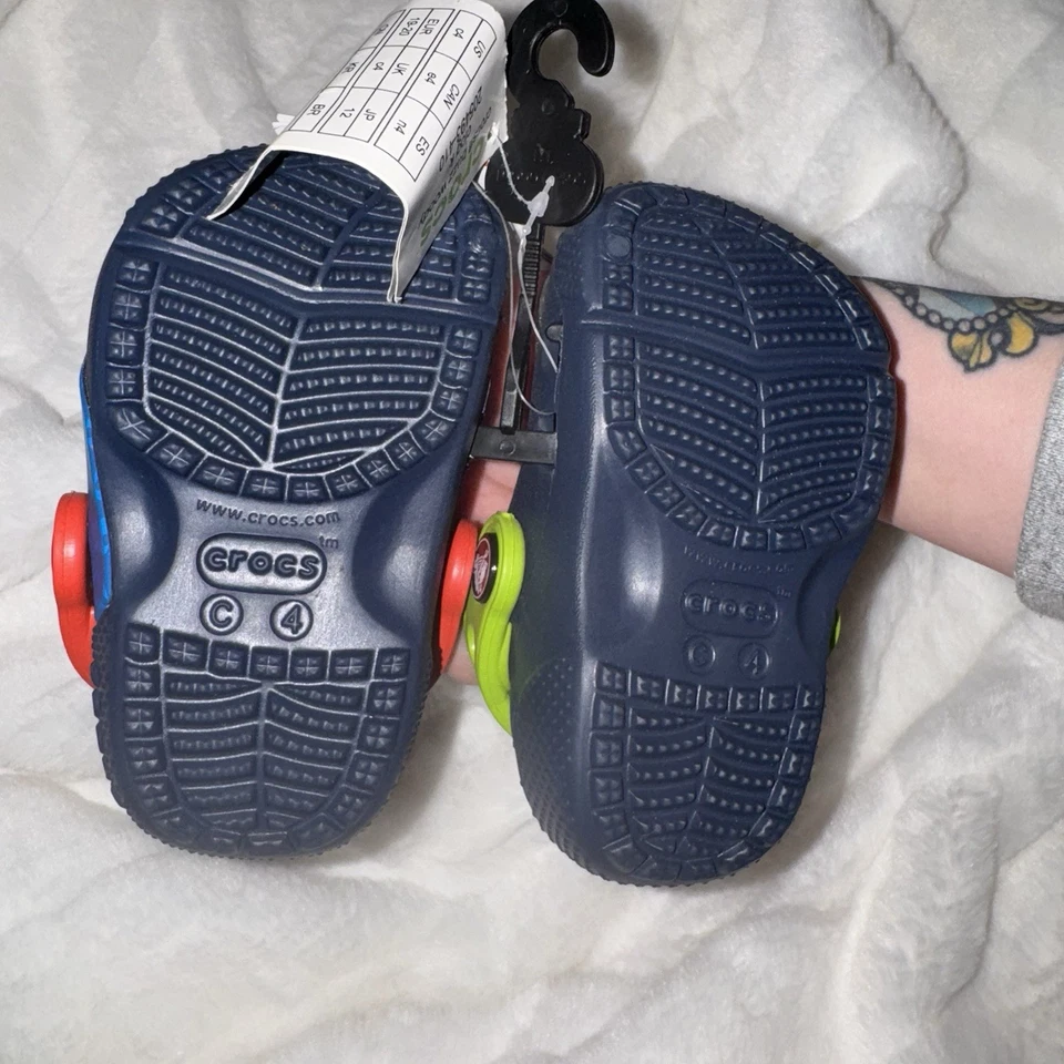 Zuecos Crocs Disney Pixar Buzz and Woody Talla C4 Unisex Niño Bebé Nuevos con Etiquetas Foto 3 de 4