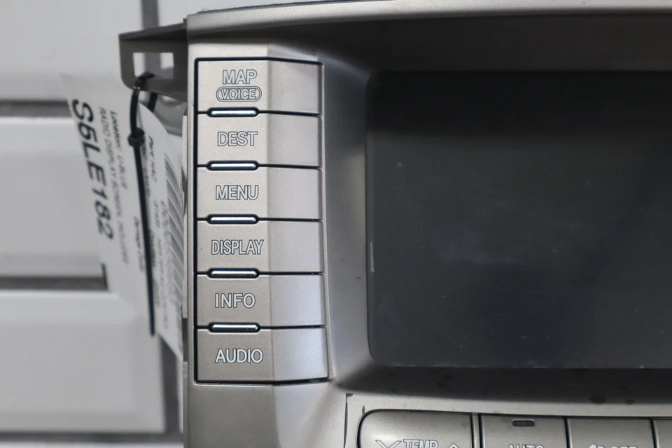 04-07 Pantalla de visualización de radio Lexus LX470 con panel de control automático de temperatura climática Foto 3 de 4