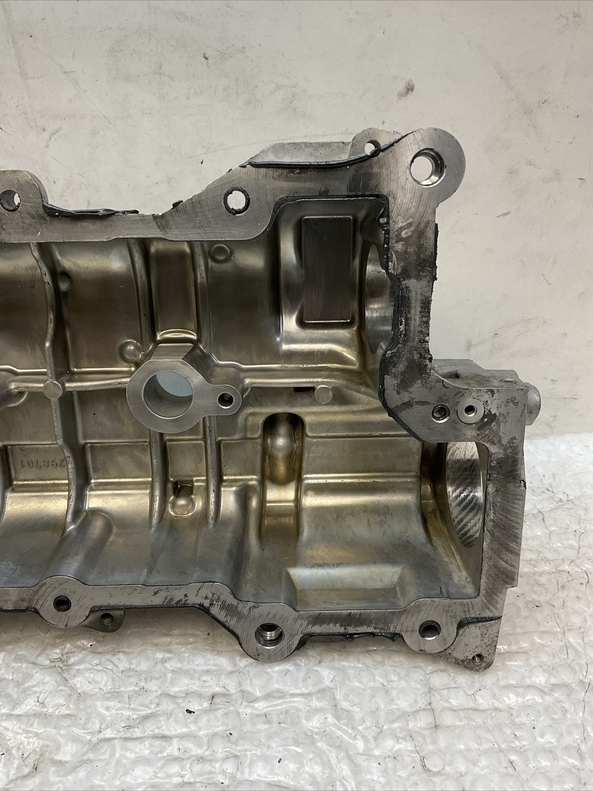 2014-2019 MASERATI GHIBLI SQ4 OEM V6 ENGINE RIGHT CYLINDER HEAD VALVE COVER 36k