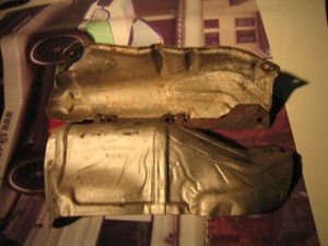 MB Slk r170 : HITZEBLECH WÄRMESCHUTZ ABGASKRÜMMER A1111401634