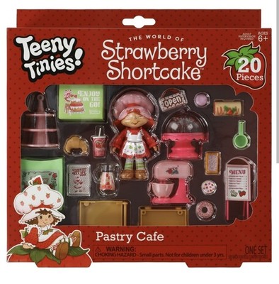 Teeny Tinies! The World of Strawberry Shortcake Pastry Cafe Playset 20 Pcs NEW!