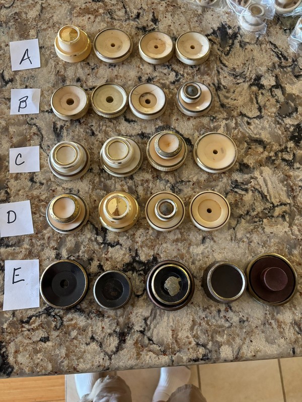 Choice of row of  of German radios knobs