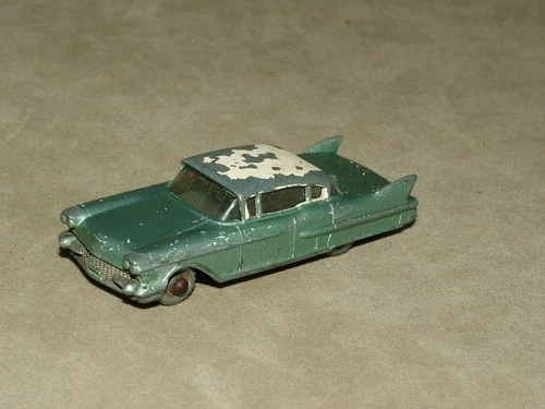 MATCHBOX EARLY 1-75  TOYS VINTAGE DIECAST CADILLAC 60 SPECIAL No.27 CRIMSON BASE