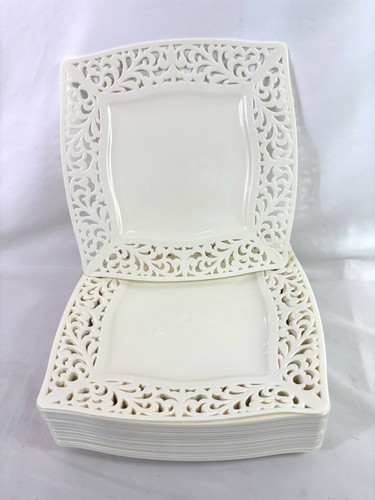 41 Silver Spoon Pierced Edge Plastic Plates Lace Romantic Wedding 10.75” *defect