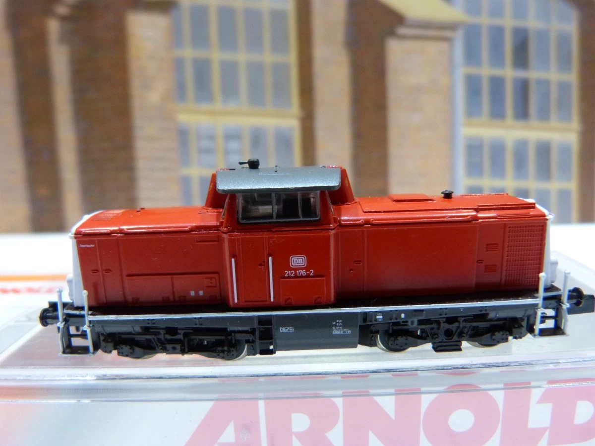 Arnold 2013 Diesellok BR 212.176-2 DB    Spur N      86/4
