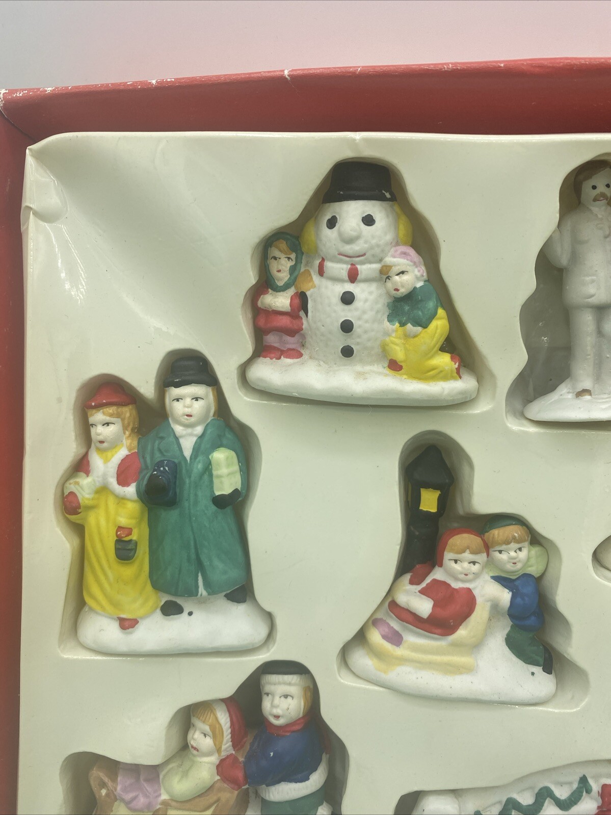 VINTAGE  SNOWFLAKE Village accessories 11 Pc Christmas Village