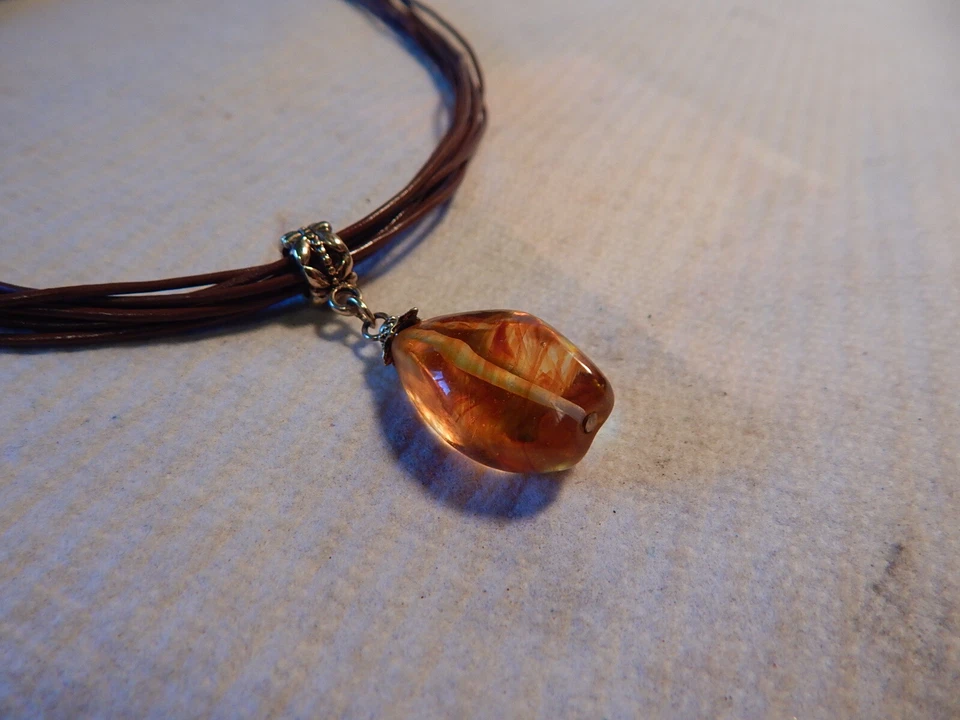 LIA SOPHIA LEATHER STRAND CHOKER NECKLACE AMBER PENDANT DROP GOLD TONE CLASP - Image 2 of 4