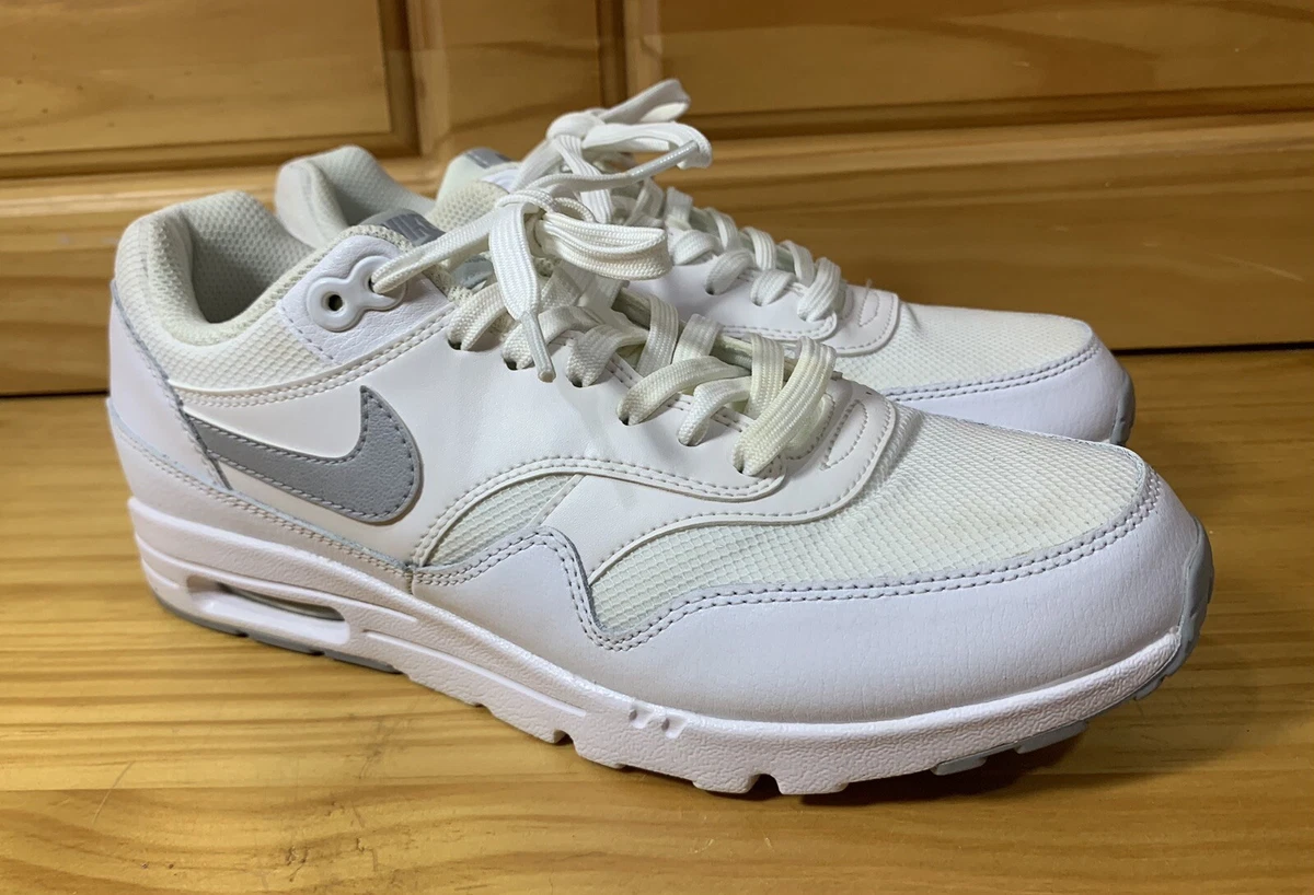 Nike Air Max 1 Ultra Essentials White Womens 8.5 Running Sneakers