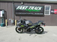 2021 Kawasaki Ninja 400 ABS Metallic Graphite Gray / Metallic Ma