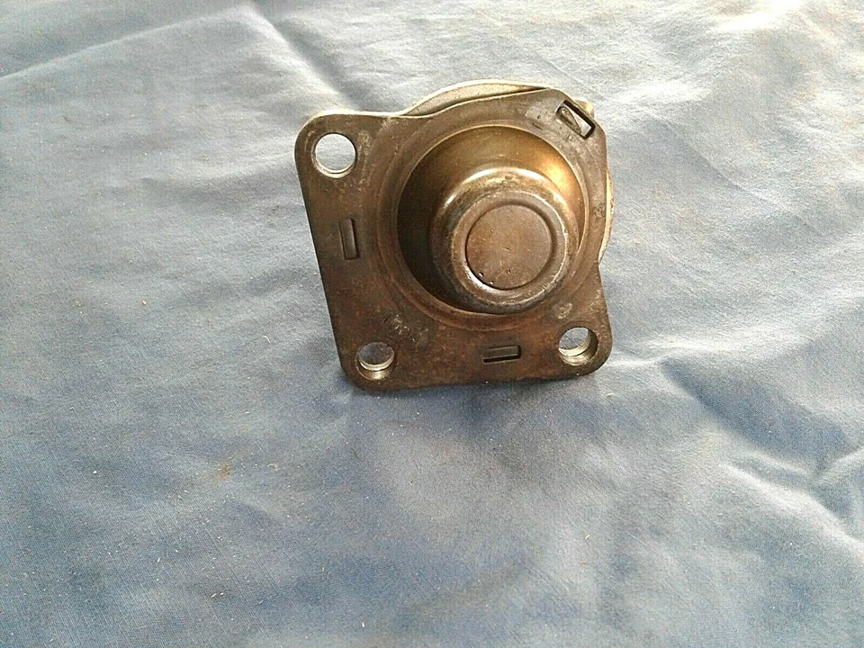 Junta rótula AutoDrive K8142 superior Ford Maverick Mercury Comet 1975-77 EE. UU. Foto 4 de 4