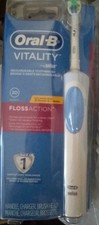 Oral-B Vitality Rechargeable Electric Toothbrush 1 Brush Head New in Pack