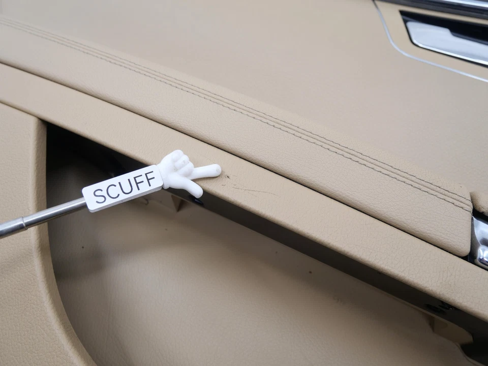 Б/у отделочная панель задней левой водительской двери 2007-2013 Mercedes Benz S550 от оригинального производителя - Изображение 4 из 4