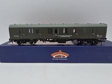 #6680 Bachmann 39-185 BR Mk1 BG Full Brake in Departmental Olive Green.