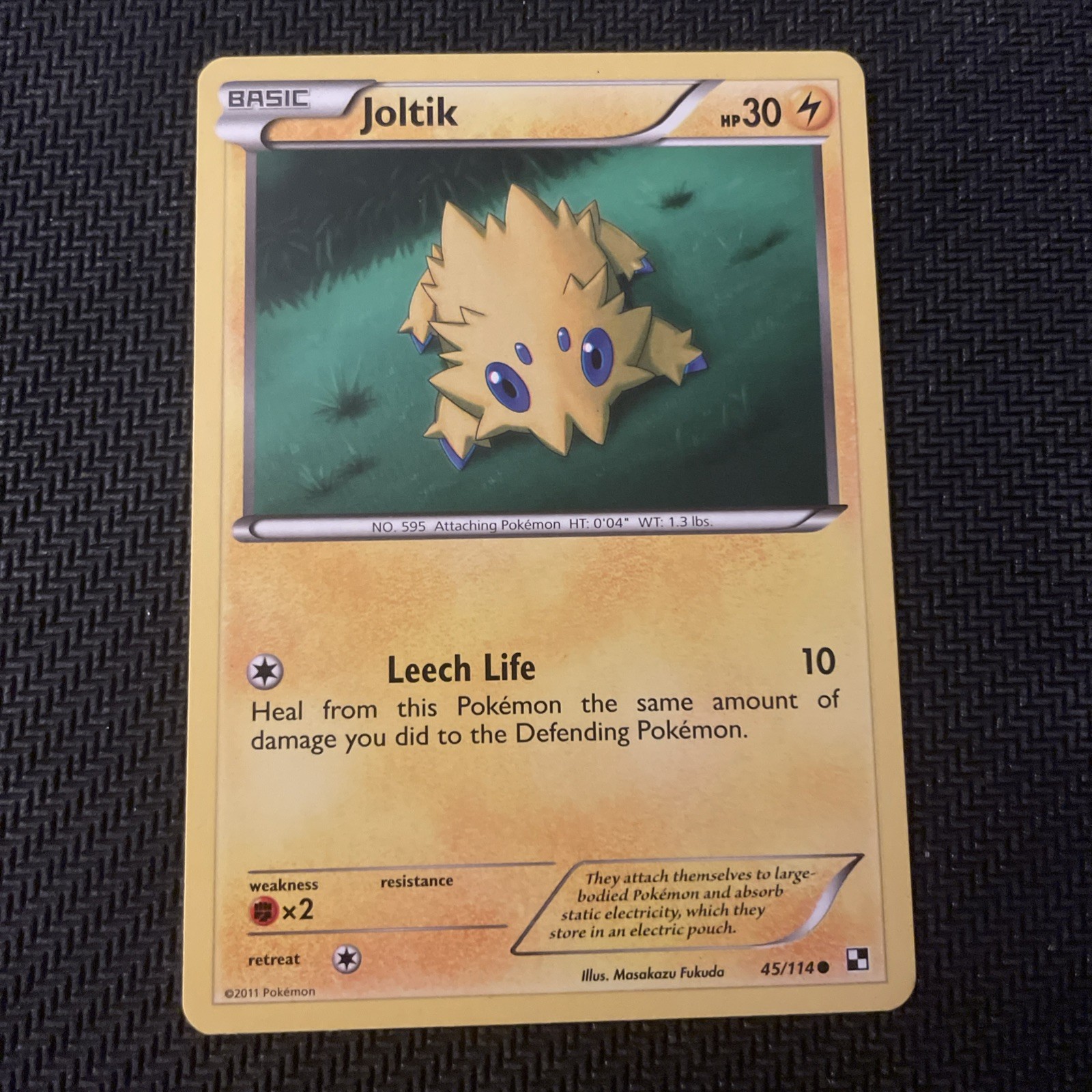 Joltik 45/114 Pokemon Black and White Common 2011 NM