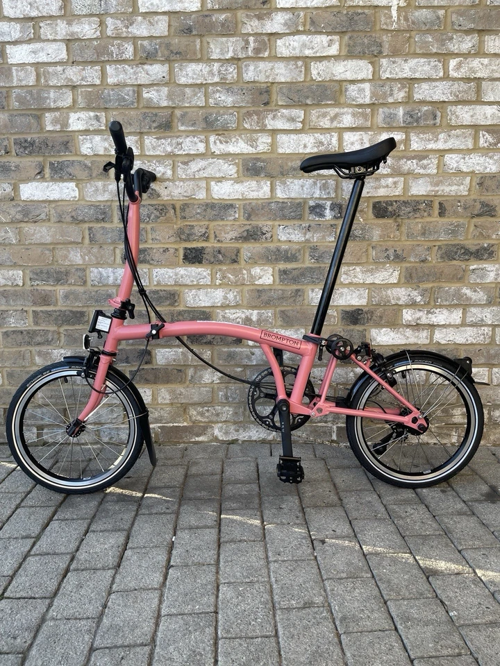 Brompton C line 12 Speed Flamingo Pink Mid - M12L - RRP £1599 - World Delivery - Image 2 of 4