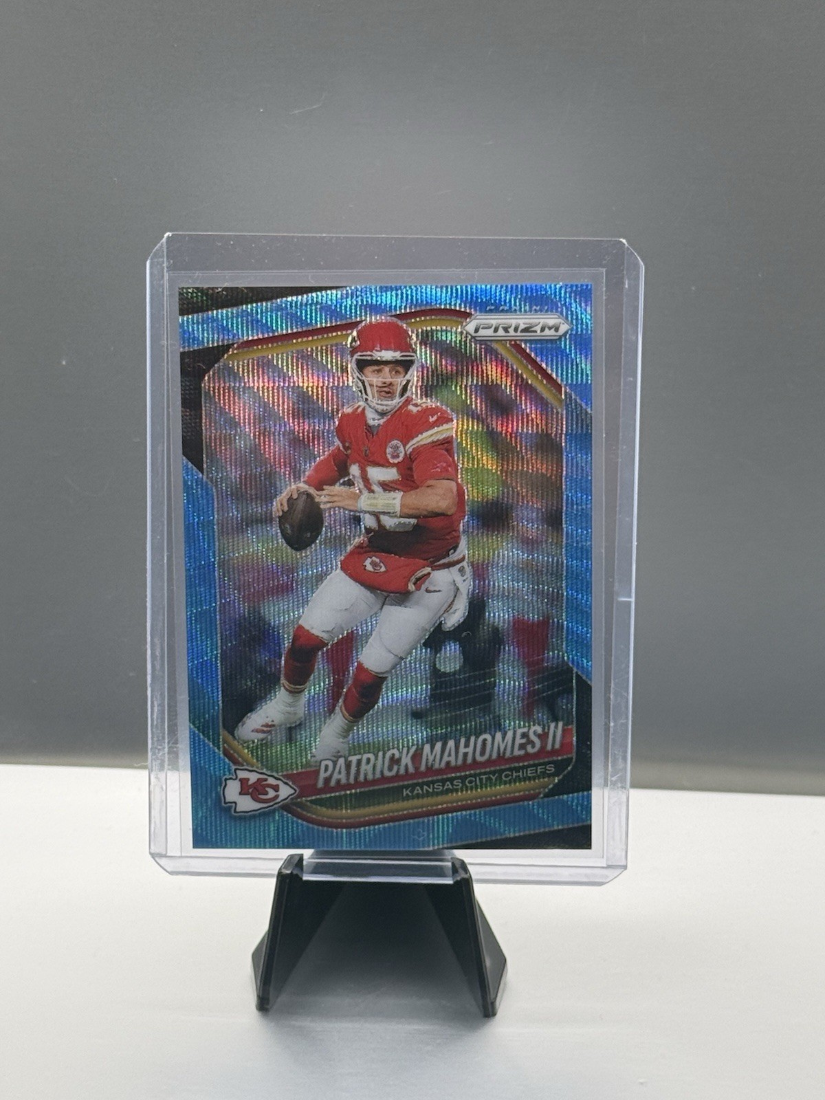 2025 Panini Prizm - Patrick Mahomes II #26 Blue Wave Prizm /230