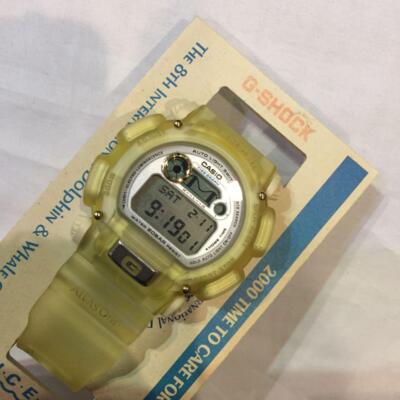 Men used g-shock DW9000k-9t 8th dolphin whale model Free Men used g-shock DW9000k-9t 8th dolphin whale model Free