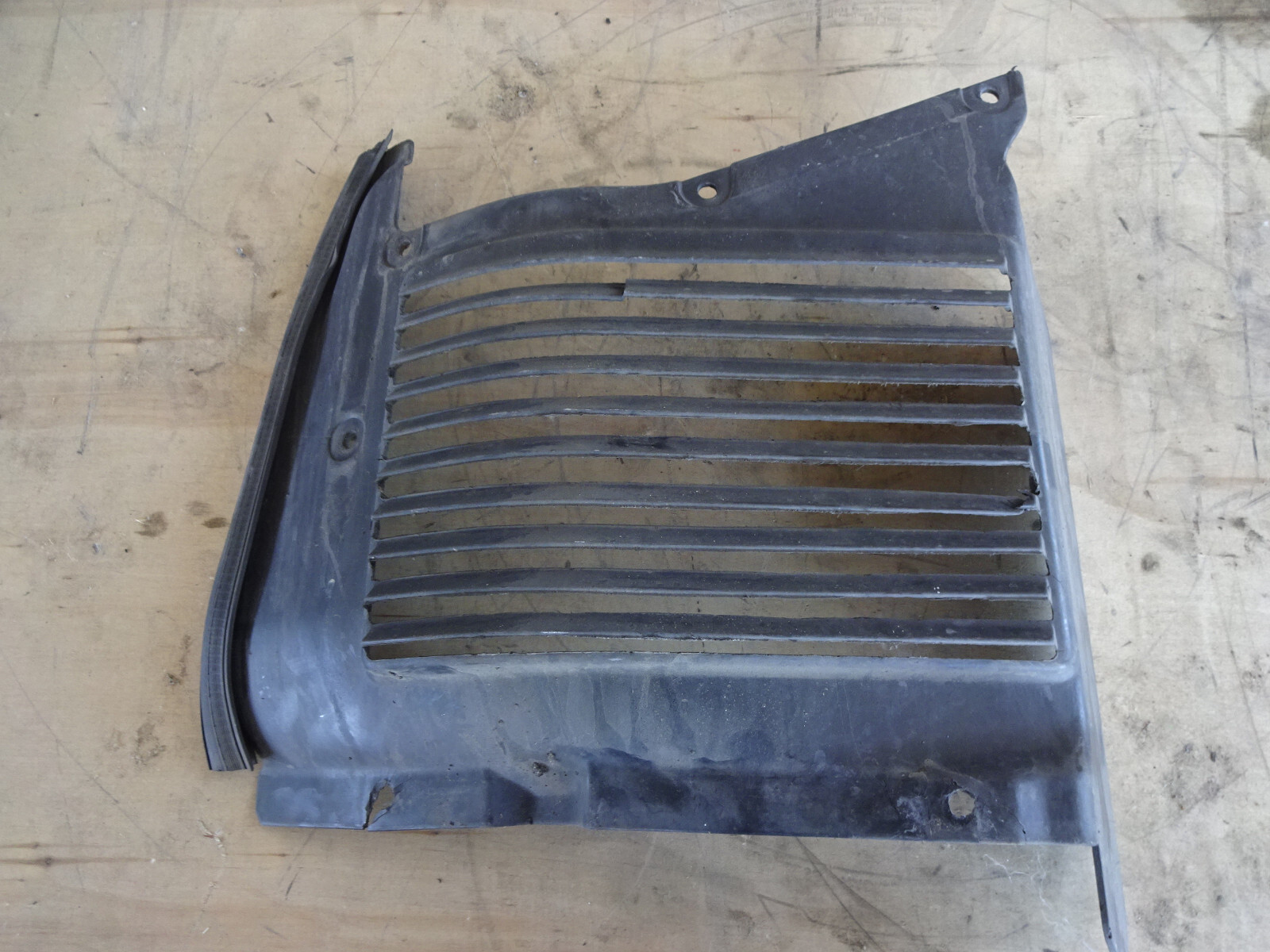 Ferrari 360- LH Front Gravel Guard-P/N 65872600