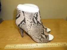 vince camuto azalea bootie