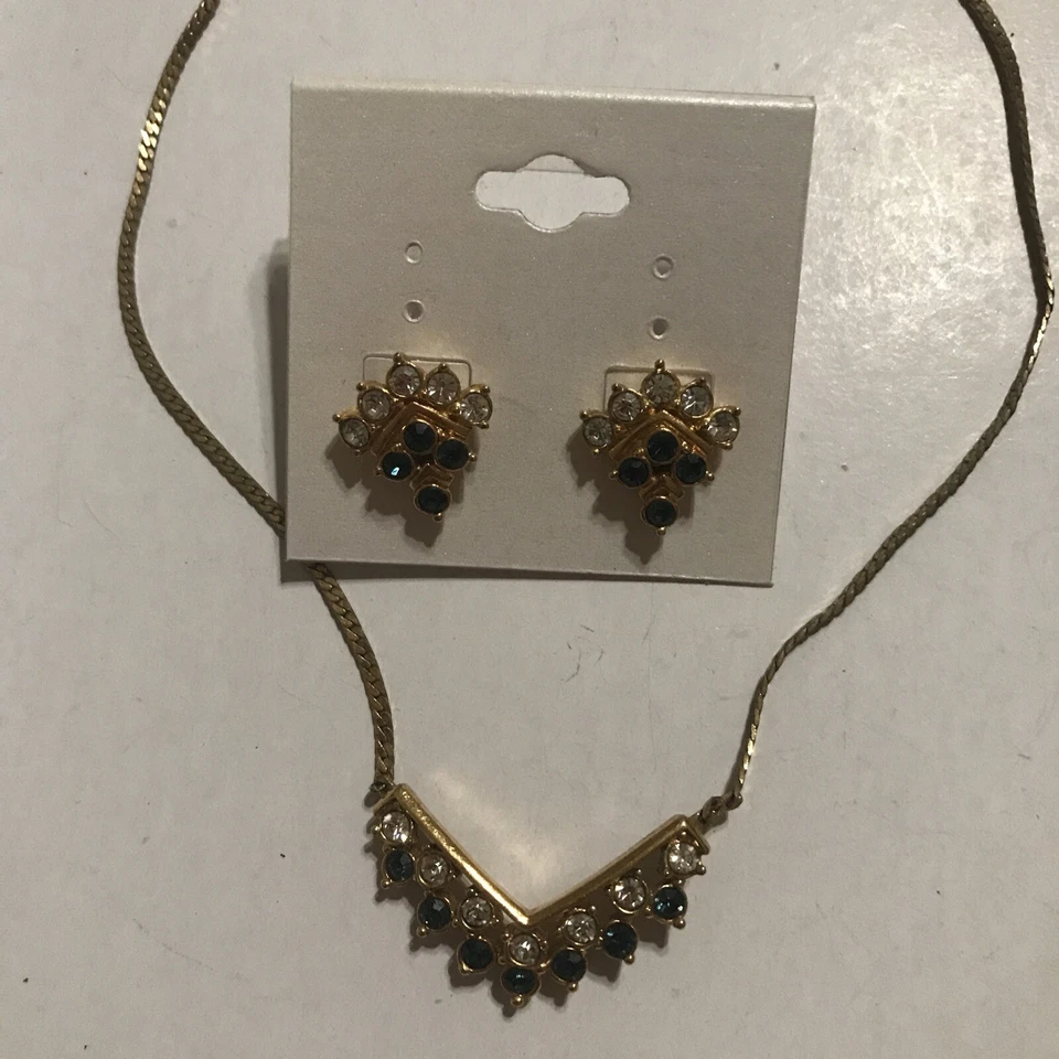 Chevron Rhinestones Blue Necklace & Pierced Earrings Gold Tone Serpentine Avon — 第 3/4 张图片
